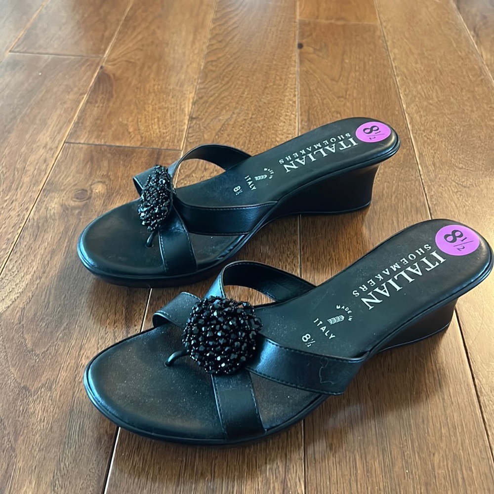 Italian Shoemakers Black Platform Sandals